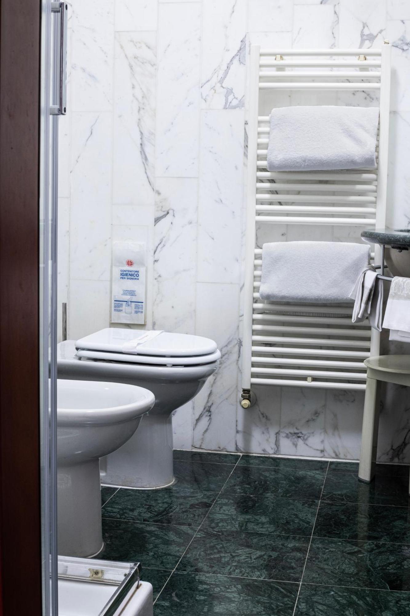 Hotel Michelangelo Palace & Spa Терни Екстериор снимка