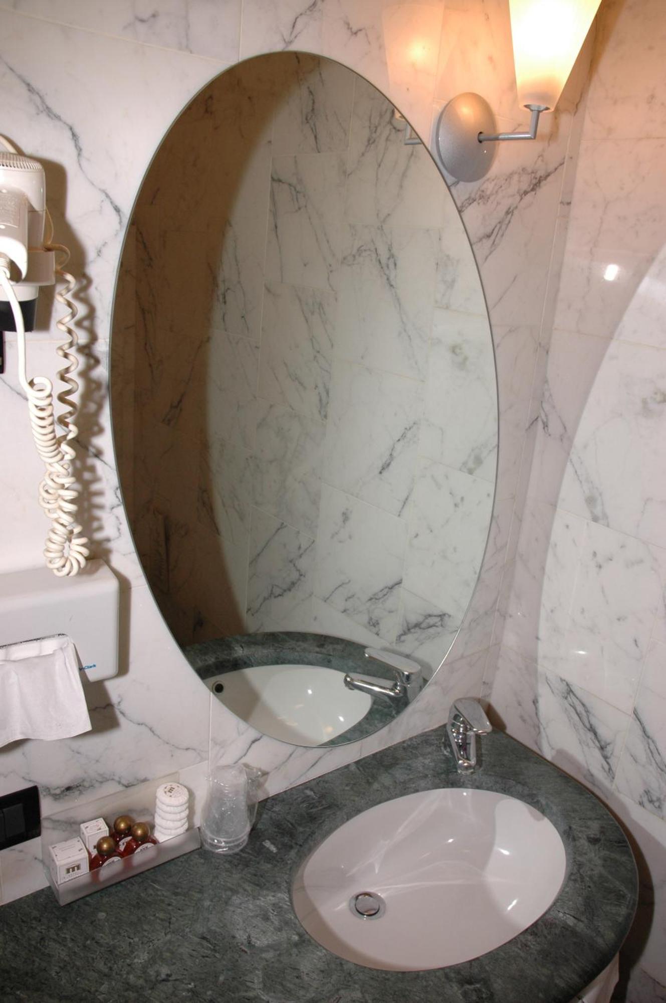 Hotel Michelangelo Palace & Spa Терни Стая снимка